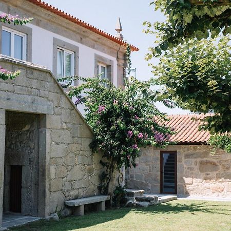 Appartamento Linden Tree House A And B Caldelas Esterno foto
