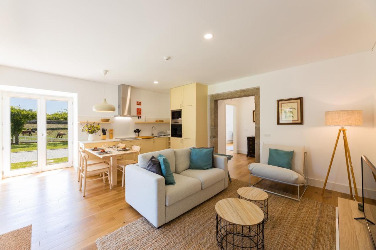 Appartamento Linden Tree House A And B Caldelas Esterno foto