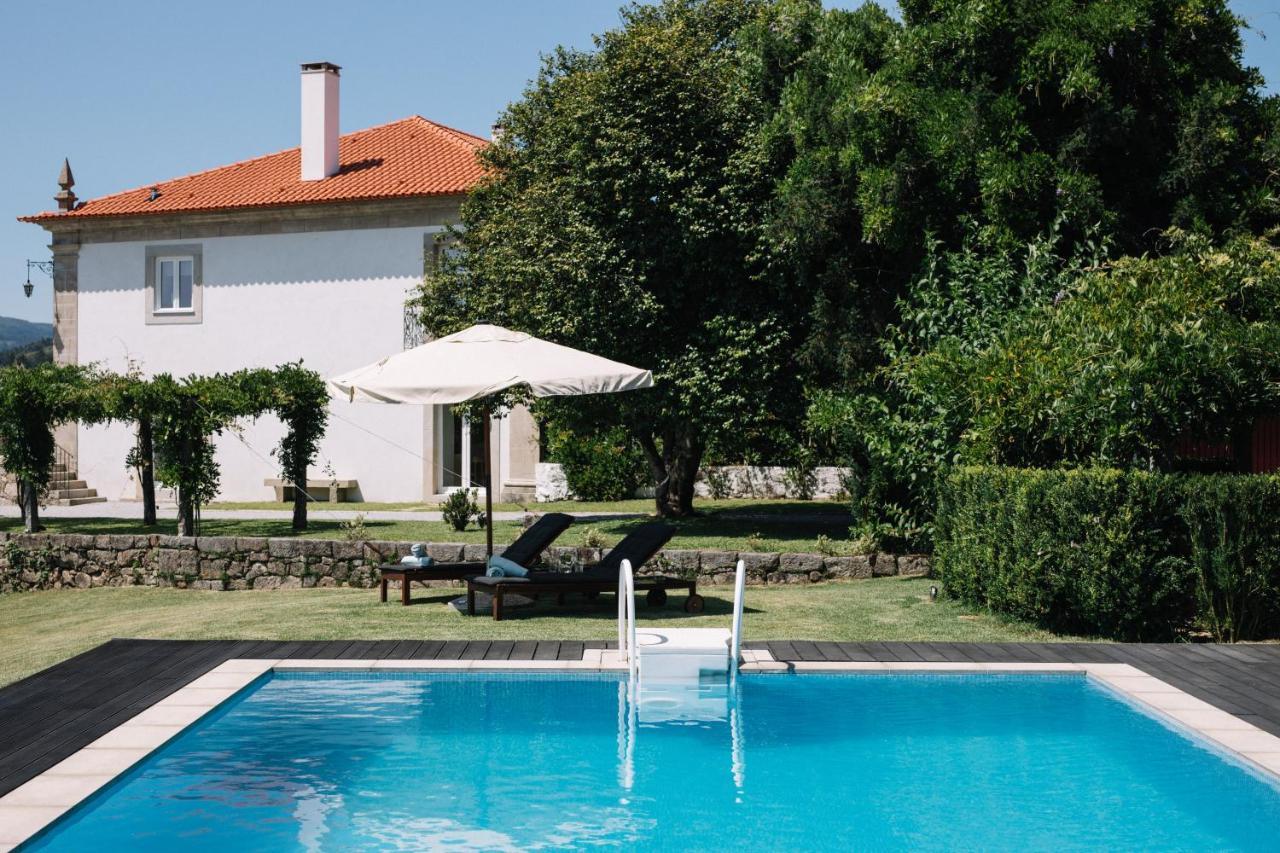 Appartamento Linden Tree House A And B Caldelas Esterno foto