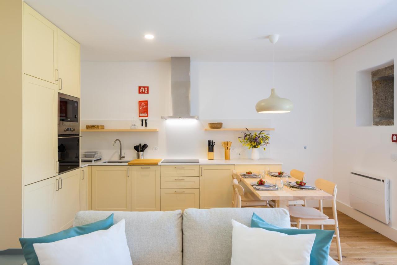 Appartamento Linden Tree House A And B Caldelas Esterno foto