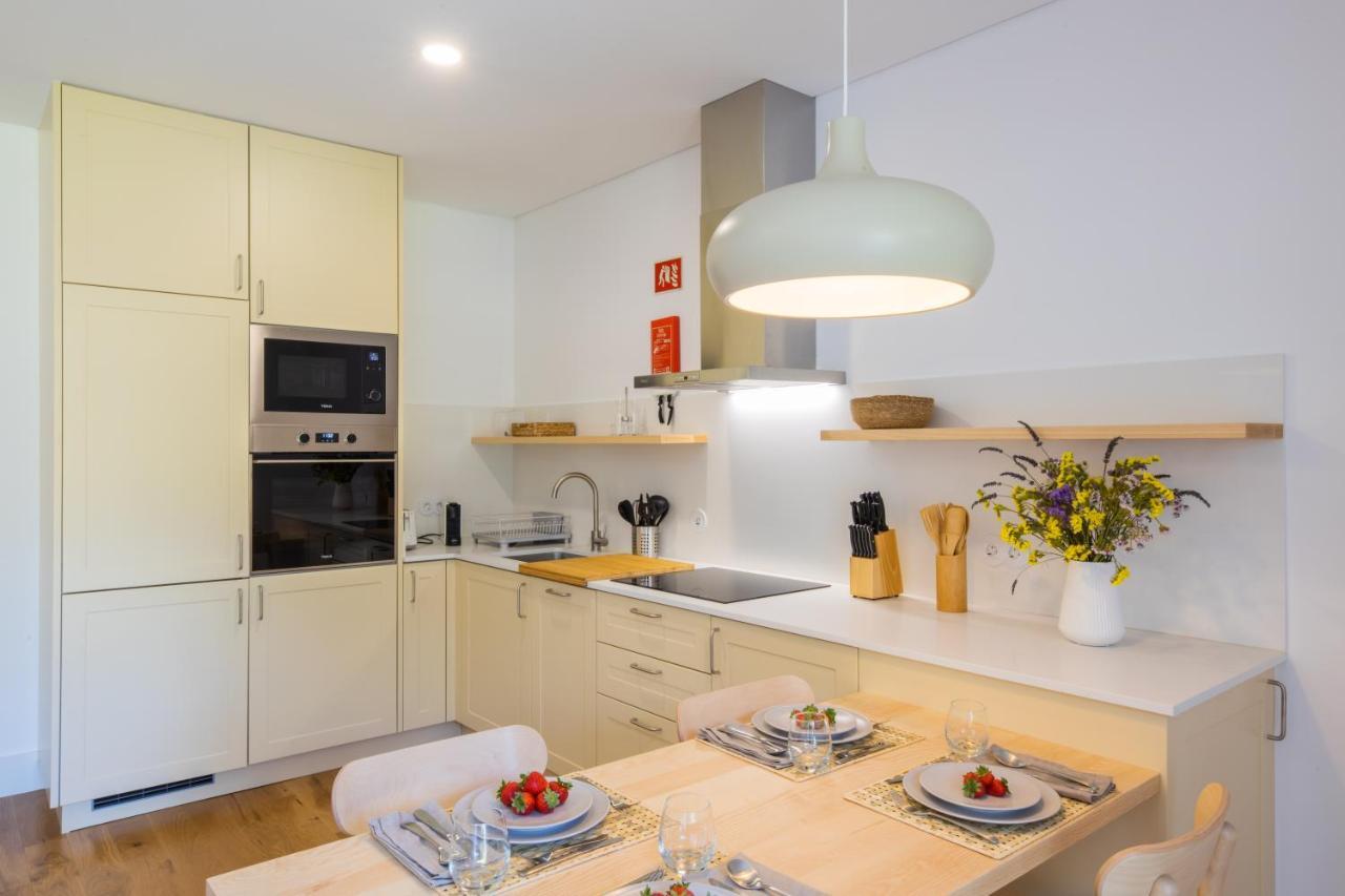 Appartamento Linden Tree House A And B Caldelas Esterno foto